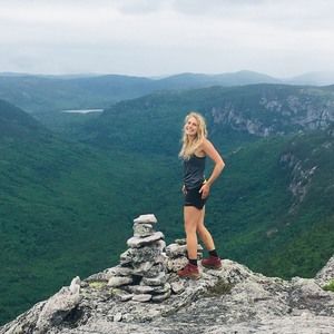 Meet your Posher, Cassandra